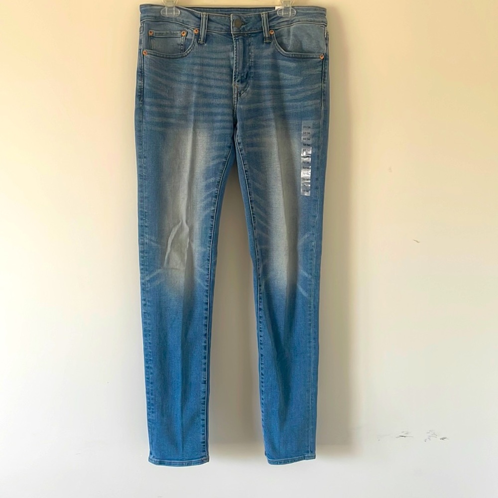 32W/36L American Eagle Skinny Jeans +Airflex